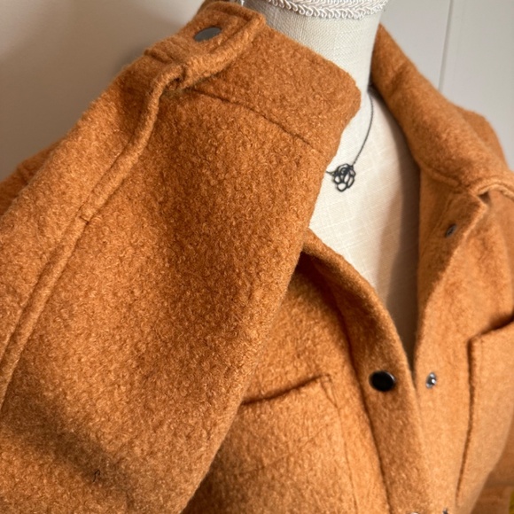 Soft thick rust jacket - Picture 3 of 7